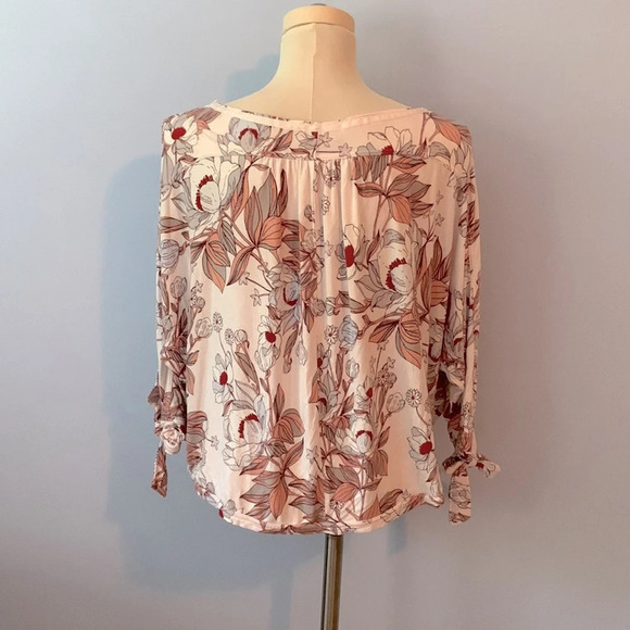 Free People Keepin on printed tee size small floral boho semi open front white - Picture 5 of 9